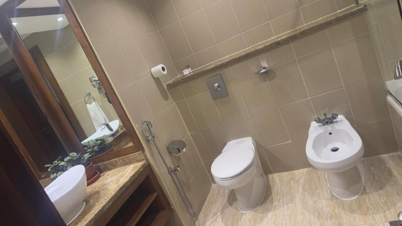 Al Khaleej Palace Deira Hotel Дубай Стая снимка