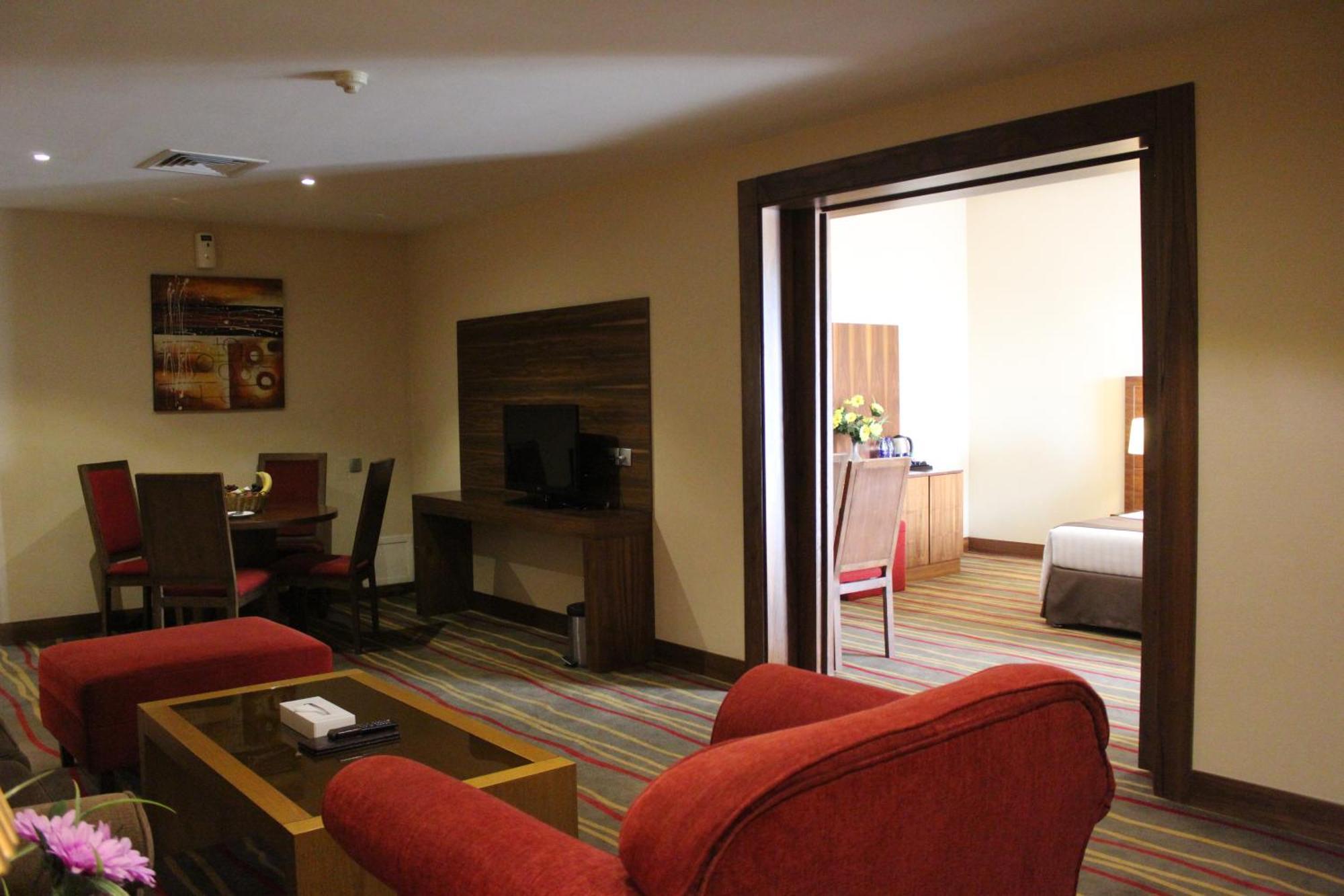 Al Khaleej Palace Deira Hotel Дубай Екстериор снимка